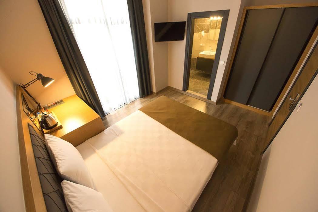 Big Point Plus Hotel Biga Buitenkant foto