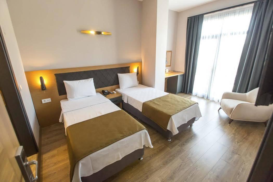 Big Point Plus Hotel Biga Buitenkant foto